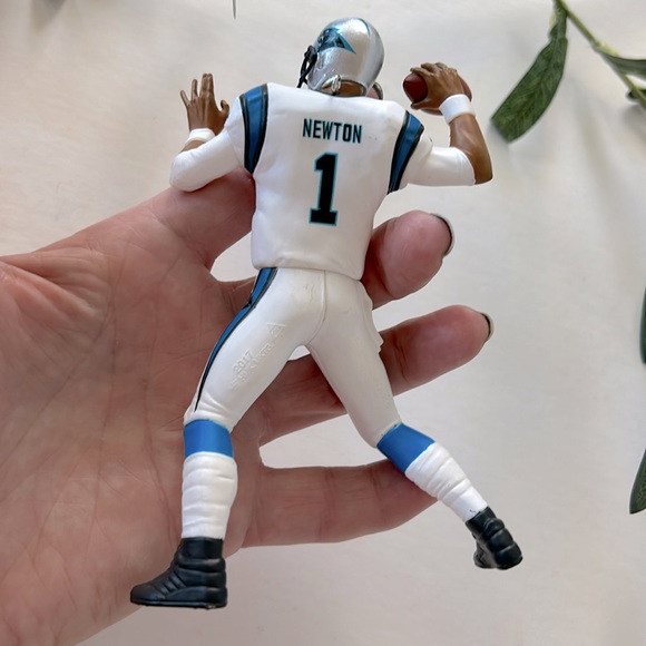 Hallmark Keepsake Ornament Collector’s Series Cam Newton Football Legends - Picture 8 of 10